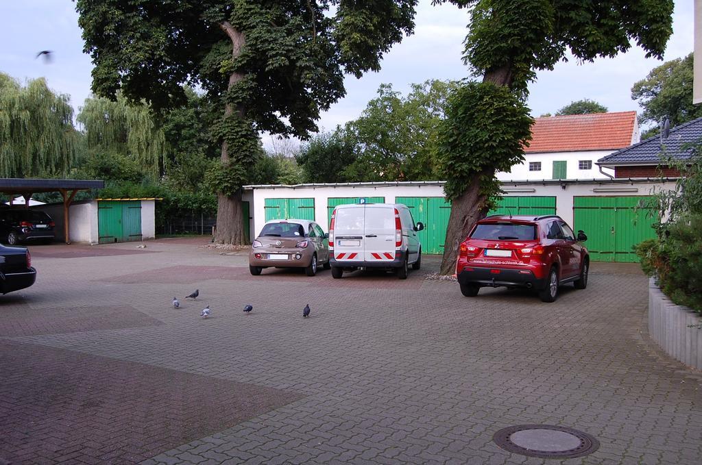 Hotel Jahnke Neubrandenburg Buitenkant foto